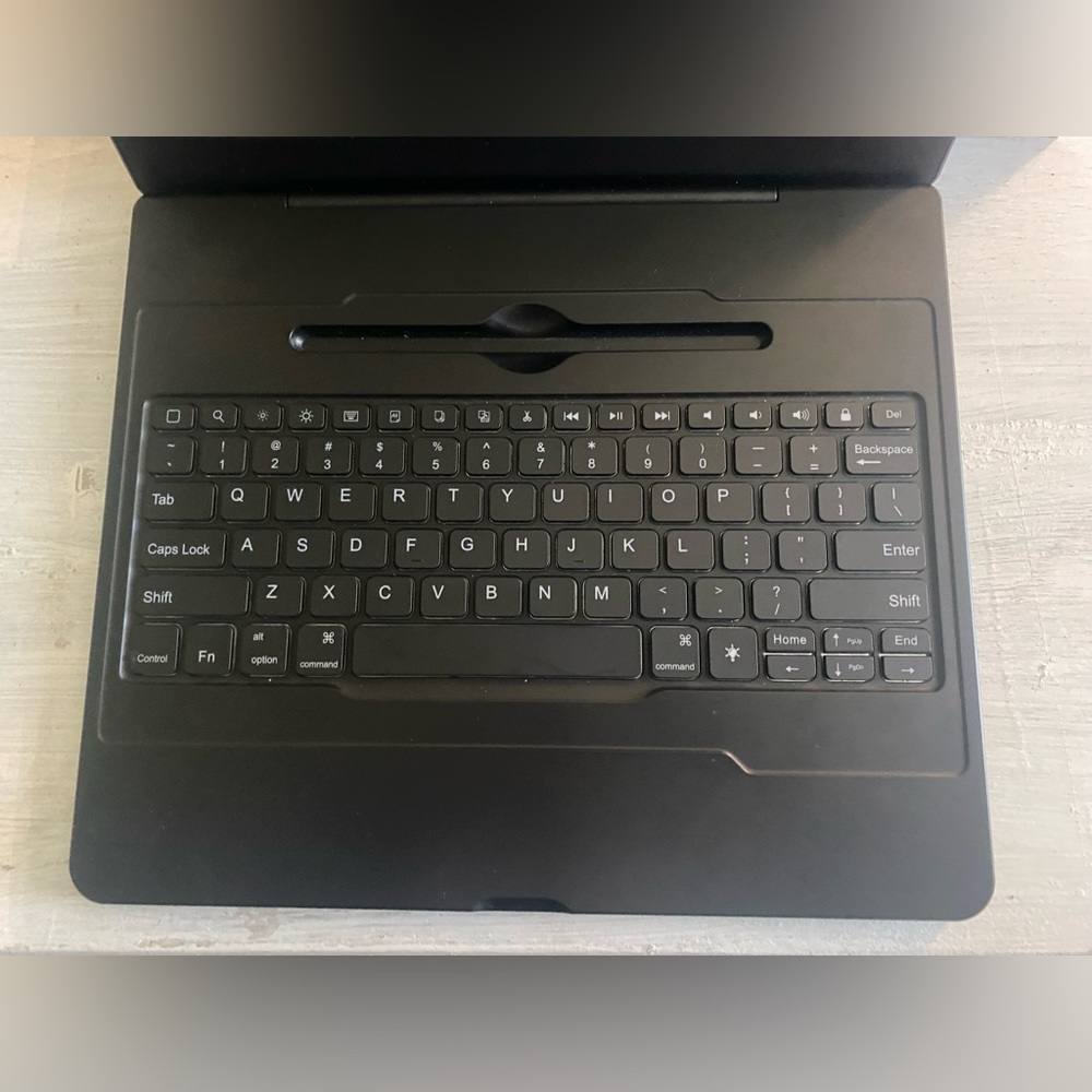 Multi Functional Keyboard Case for IPad Pro 12.9 - Picture 4 of 13